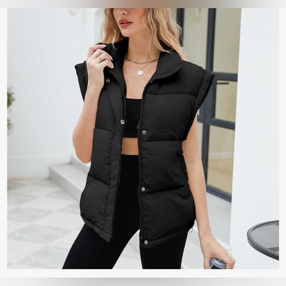 NWT BLACK SNAP UP PUFFER VEST JACKET-S - Picture 2 of 16